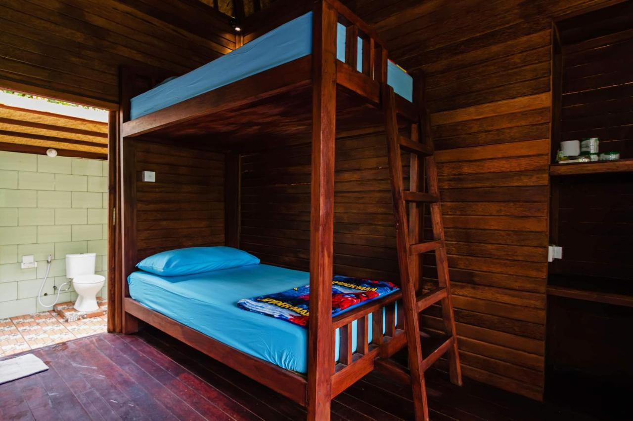 Titi Hostel Lembongan Exterior foto
